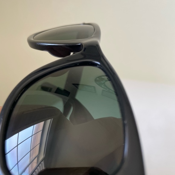 Vintage B&L Ray-Ban Wayfarer ll sunglasses - Picture 14 of 17